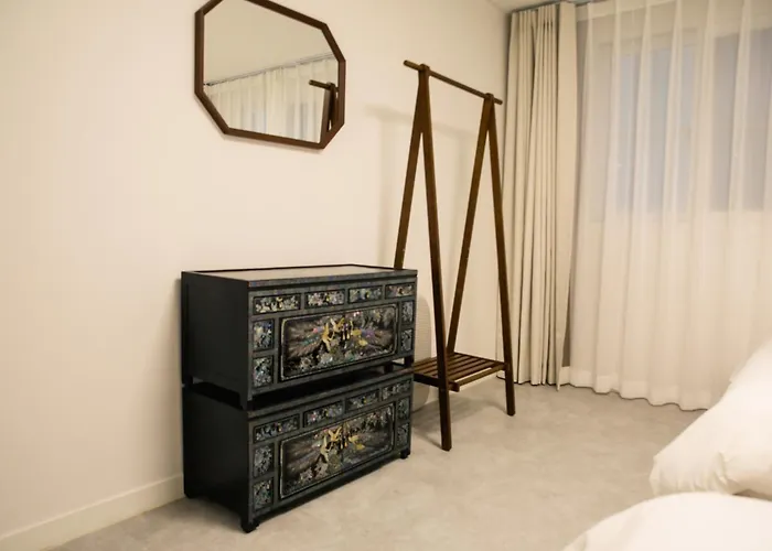 3br 2bath 5bed For Big Group 1f Apartment