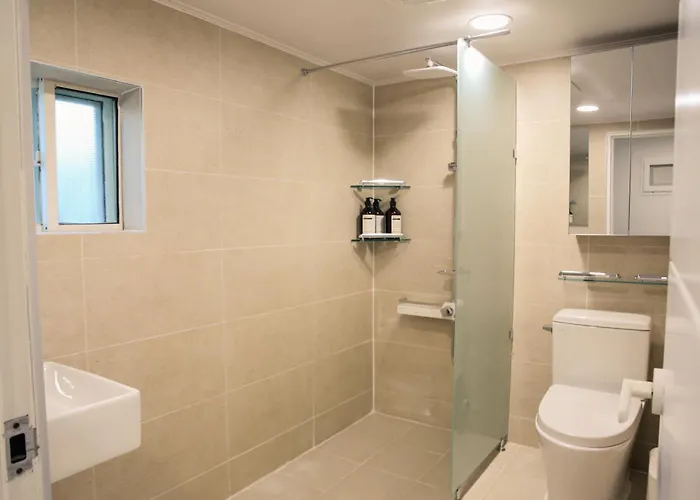 Apartment 3br 2bath 5bed For Big Group 1f